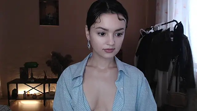 Snapshot of CuteRuby99 chatting on October 9, 10:24 am CuteRuby99 online show from October 9, 10:24 am