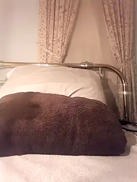 Snapshot of bigballs9 chatting on March 2, 1:47 am bigballs9 online show from March 2, 1:47 am