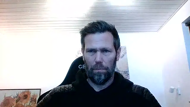 Gotta1 online show from February 6, 6:02 pm