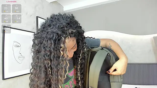 Snapshot of Will_Hendrix chatting on February 11, 5:18 pm Will Hendrix online show from February 11, 5:18 pm