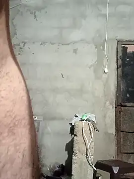 travieso2893 online show from March 18, 2:58 am