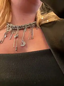 Milkyy wway online show from December 5, 10:44 am