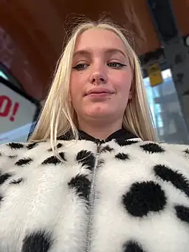 Milkyy wway online show from March 15, 7:42 am