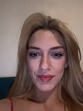 Snapshot of Lolitaxlola chatting on March 17, 10:17 pm Lolitaxlola online show from March 17, 10:17 pm