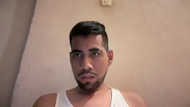 EnriquePersian197 online show from February 12, 9:01 pm