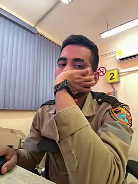 EnriquePersian197 online show from February 20, 9:53 pm