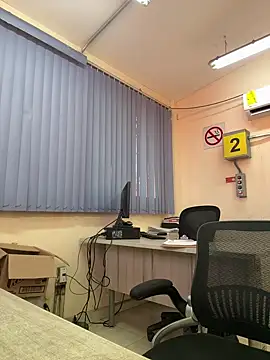 EnriquePersian197 online show from March 6, 9:20 pm