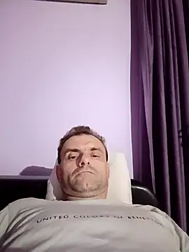 Snapshot of BARON1310 chatting on December 17, 12:16 am BARON1310 online show from December 17, 12:16 am