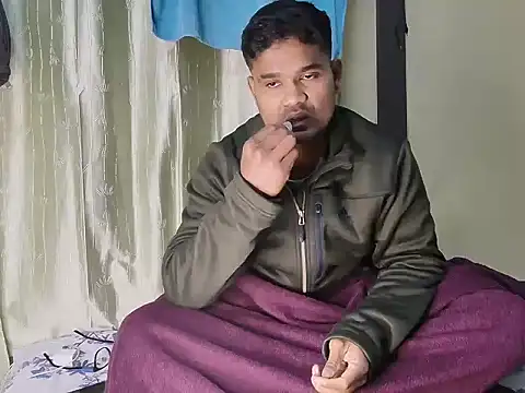 Snapshot of loveboyrp chatting on February 24, 2:08 am loveboyrp online show from February 24, 2:08 am