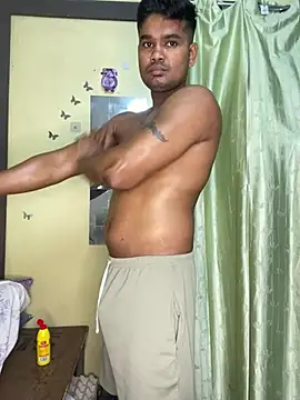 Snapshot of loveboyrp chatting on March 9, 2:39 am loveboyrp online show from March 9, 2:39 am