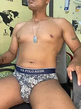 Snapshot of loveboyrp chatting on November 8, 12:38 pm loveboyrp online show from November 8, 12:38 pm