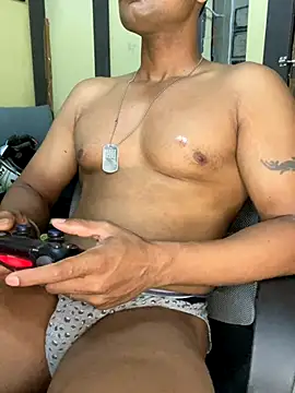 Snapshot of loveboyrp chatting on November 26, 8:26 am loveboyrp online show from November 26, 8:26 am