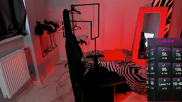 LadyIzabel online show from November 4, 8:46 am