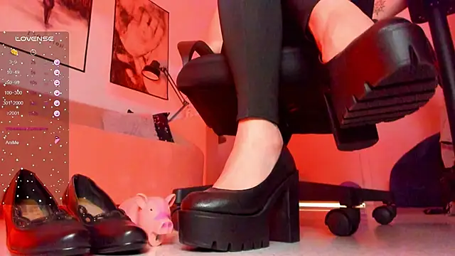 AliceSunday online show from February 2, 2:13 pm