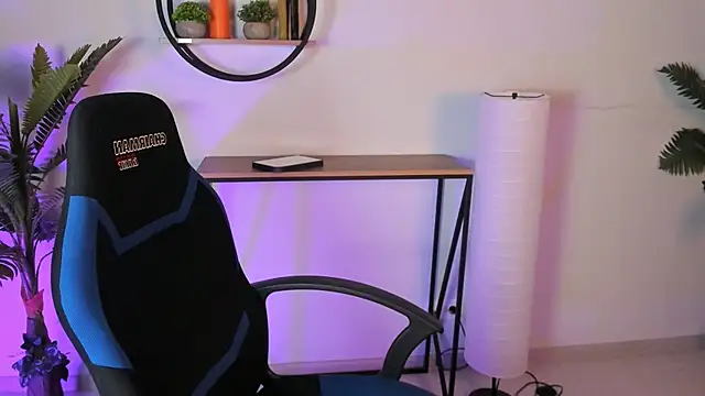 AliceSunday online show from February 23, 11:11 am