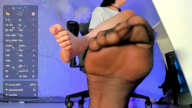 AliceSunday online show from March 20, 2:32 pm