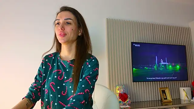 Snapshot of Addictive_T chatting on January 11, 8:21 pm Addictive T online show from January 11, 8:21 pm