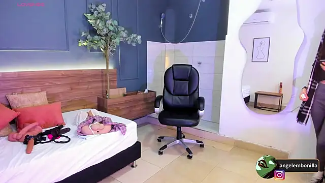 megan morgan01 online show from November 20, 12:05 pm