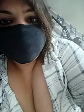 Naughty-Trisha online show from December 11, 2:30 am