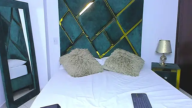 Criss Ariana online show from February 14, 11:42 am