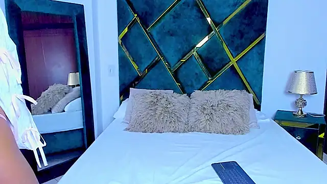 Criss Ariana online show from March 4, 11:51 am