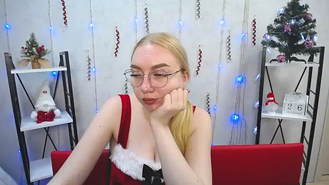 Snapshot of BeatriceFly chatting on December 26, 12:16 pm BeatriceFly online show from December 26, 12:16 pm