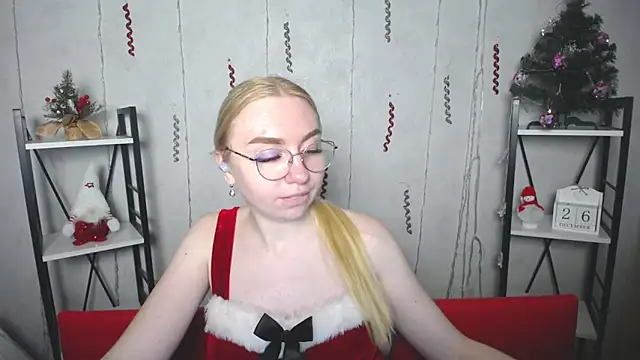 Snapshot of BeatriceFly chatting on December 26, 3:42 pm BeatriceFly online show from December 26, 3:42 pm