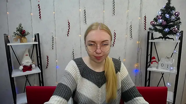 Snapshot of BeatriceFly chatting on January 3, 6:11 am BeatriceFly online show from January 3, 6:11 am