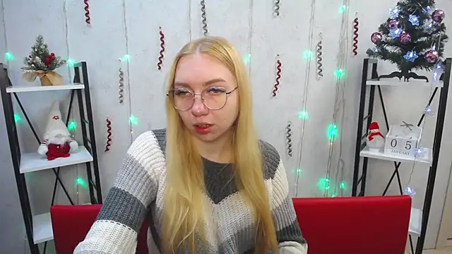 Snapshot of BeatriceFly chatting on January 5, 6:13 am BeatriceFly online show from January 5, 6:13 am