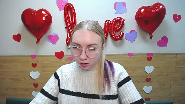 Snapshot of BeatriceFly chatting on January 26, 10:23 am BeatriceFly online show from January 26, 10:23 am