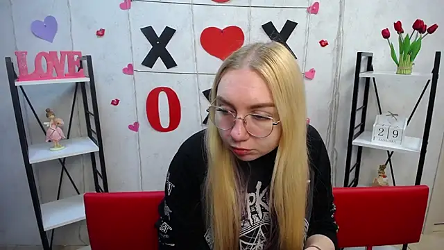 Snapshot of BeatriceFly chatting on January 29, 12:13 pm BeatriceFly online show from January 29, 12:13 pm