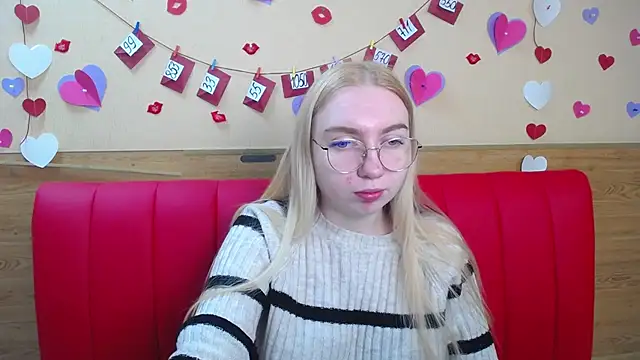 Snapshot of BeatriceFly chatting on February 20, 12:15 pm BeatriceFly online show from February 20, 12:15 pm