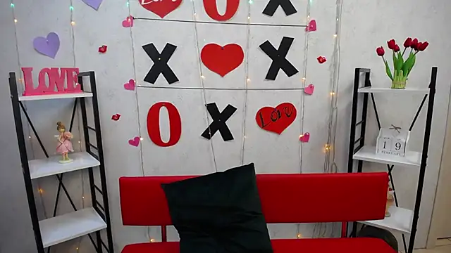 Snapshot of BeatriceFly chatting on February 22, 6:28 am BeatriceFly online show from February 22, 6:28 am