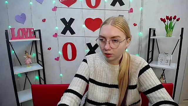 Snapshot of BeatriceFly chatting on February 23, 6:07 am BeatriceFly online show from February 23, 6:07 am