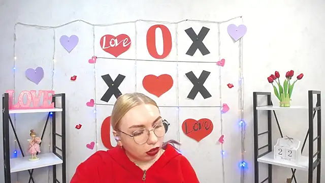 Snapshot of BeatriceFly chatting on March 22, 10:28 am BeatriceFly online show from March 22, 10:28 am