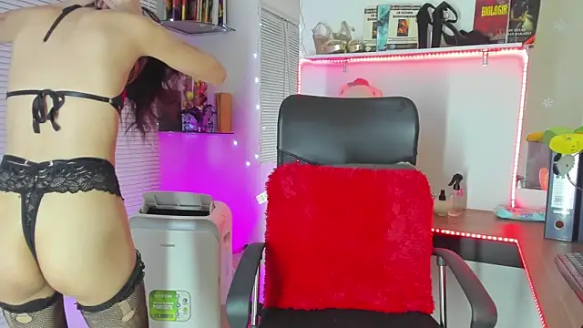 Snapshot of YUKIODAVIS chatting on January 24, 1:03 am YUKIODAVIS online show from January 24, 1:03 am