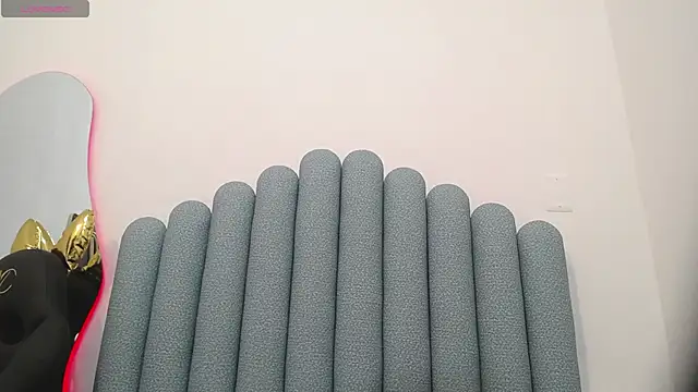 iniyalaboni online show from February 19, 6:54 pm