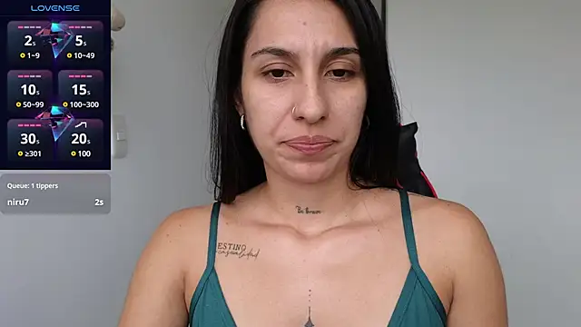 tammyandrade  online show from February 5, 8:46 pm