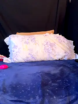 Snapshot of Veyolla_Beau chatting on October 20, 8:09 pm Veyolla Beau online show from October 20, 8:09 pm