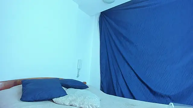 emiily15   online show from January 16, 6:37 pm