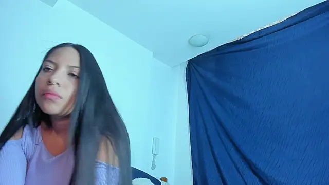 emiily15   online show from January 22, 5:49 pm