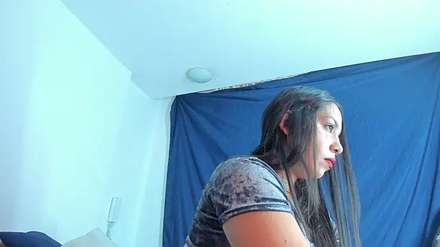 emiily15   online show from January 29, 5:56 pm