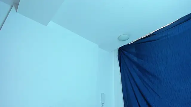 emiily15   online show from January 31, 5:42 pm