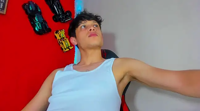 LilOwen  online show from March 2, 10:48 pm