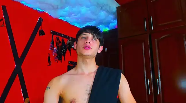 LilOwen  online show from March 10, 5:43 am