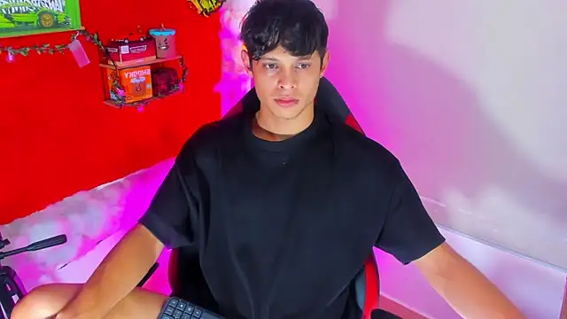 LilOwen  online show from September 23, 5:38 pm