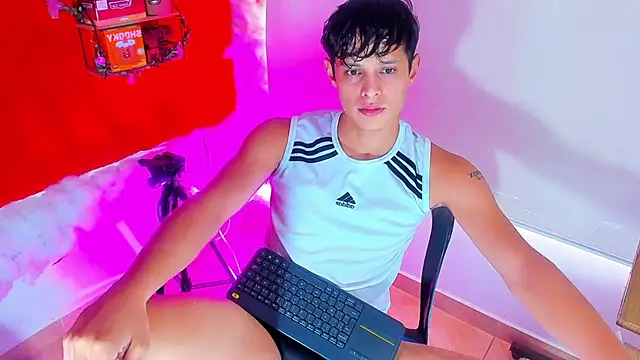 LilOwen  online show from October 1, 6:03 pm