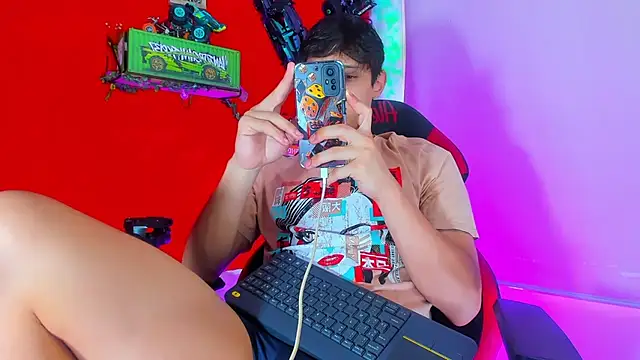 LilOwen  online show from October 13, 6:52 pm