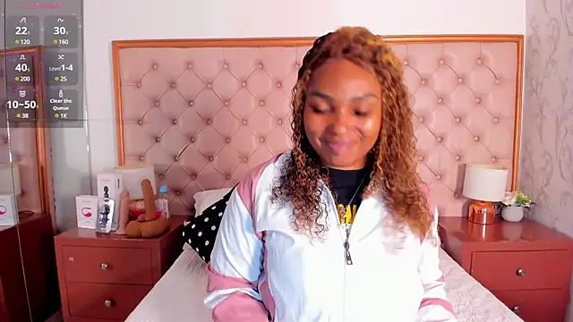 Isla Scott online show from March 18, 11:19 am