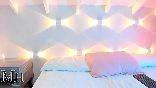 MizzHell online show from September 25, 12:53 pm